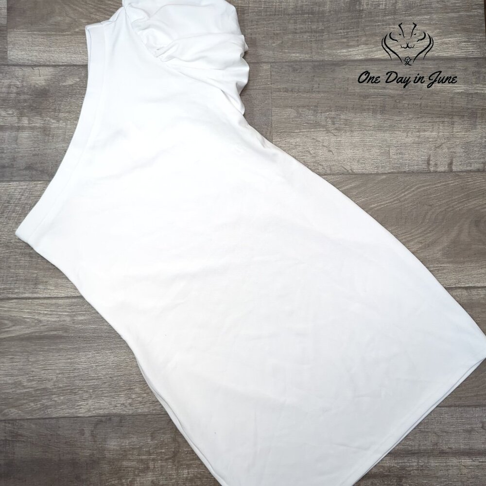 Versona White One-Shoulder Mini Dress